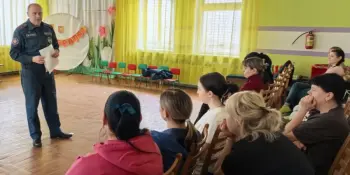 Встреча работников ГУО "Детский сад №21 г. Борисова" с сотрудником МЧС